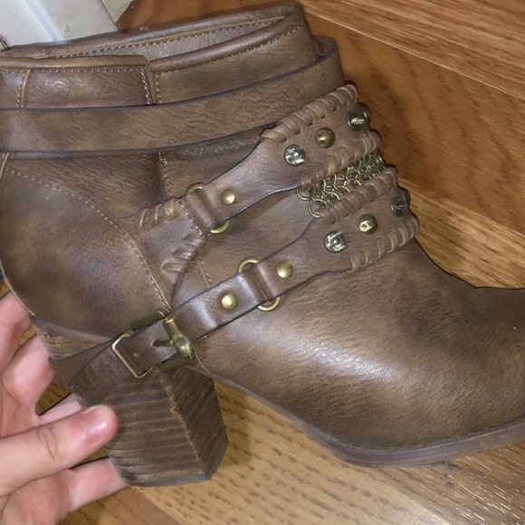 Booties - Picture 3 of 4